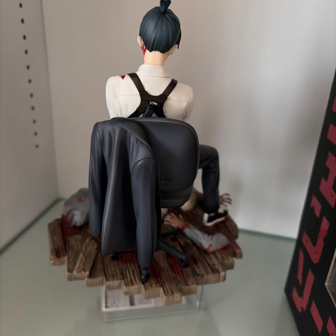 早川アキ 1/7スケールフィギュア