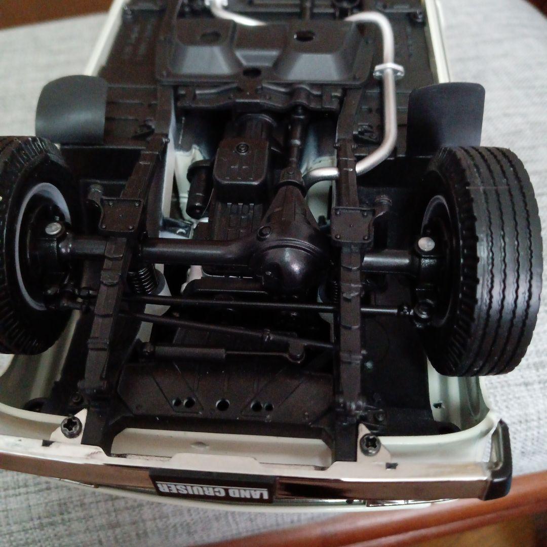 kyosho 1/18 ランドクルーザー 60 ホワイト