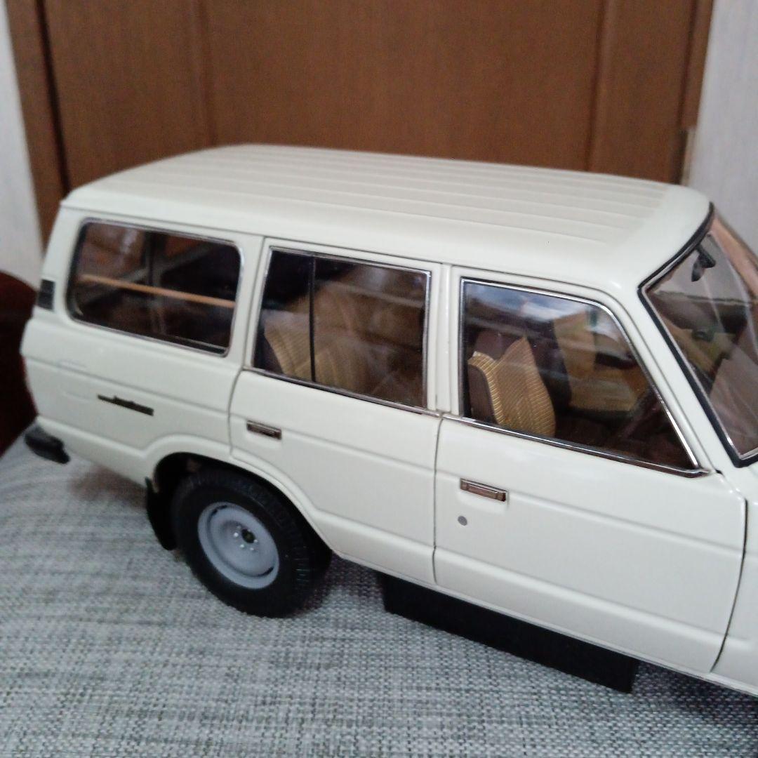 kyosho 1/18 ランドクルーザー 60 ホワイト