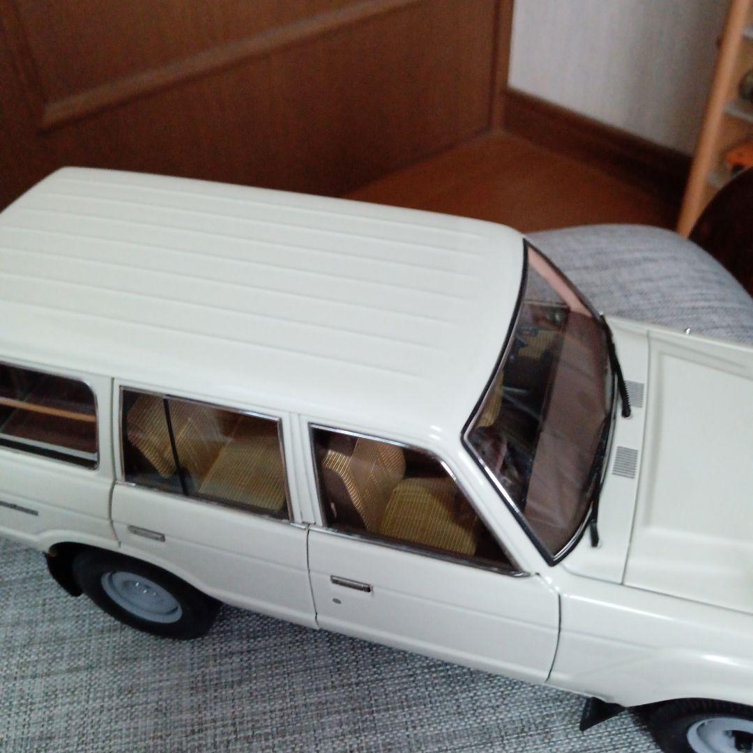kyosho 1/18 ランドクルーザー 60 ホワイト