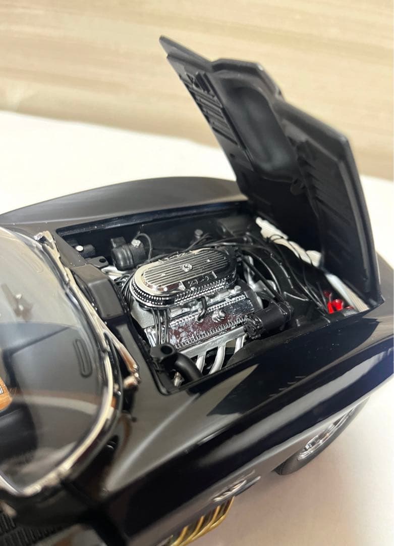 Autoart 1/18 シボレーコルベットMako Shark 1961