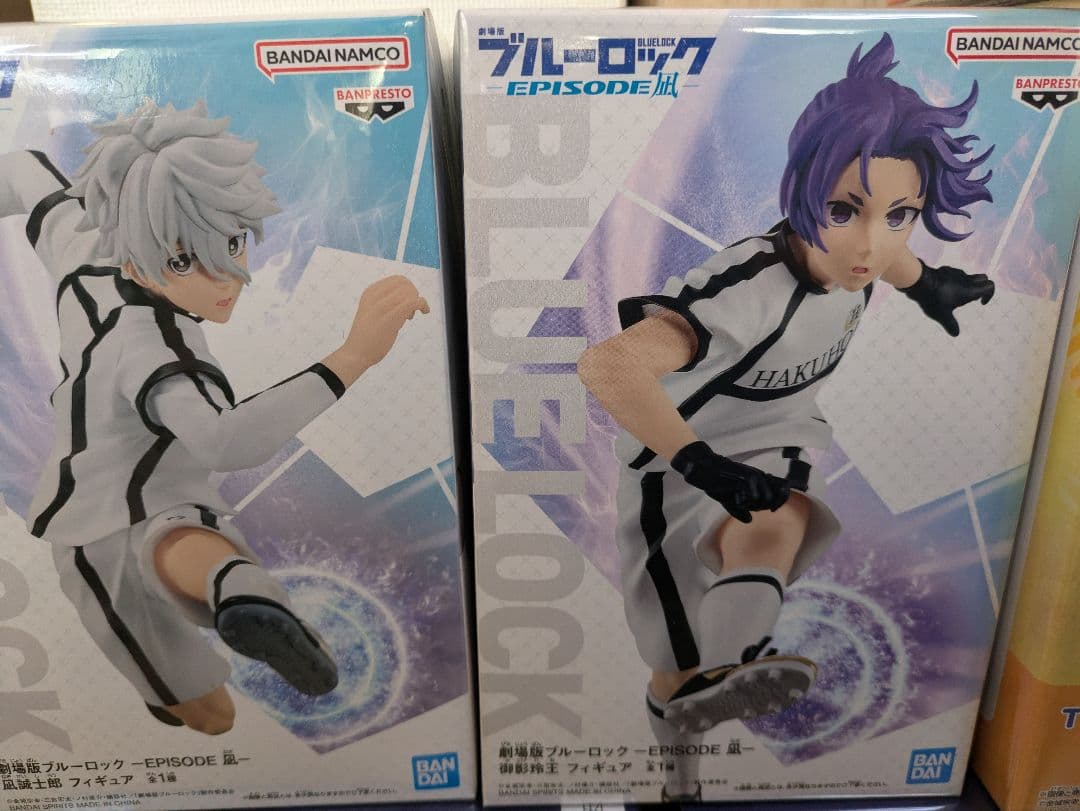 【新品・未開封品】バンダイ ブルーロック フィギュア 8体と加湿器２点セット