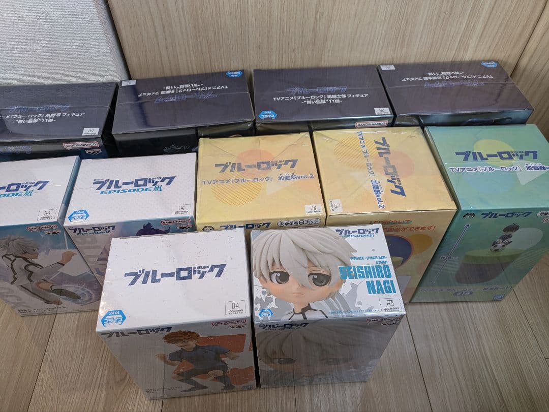 【新品・未開封品】バンダイ ブルーロック フィギュア 8体と加湿器２点セット
