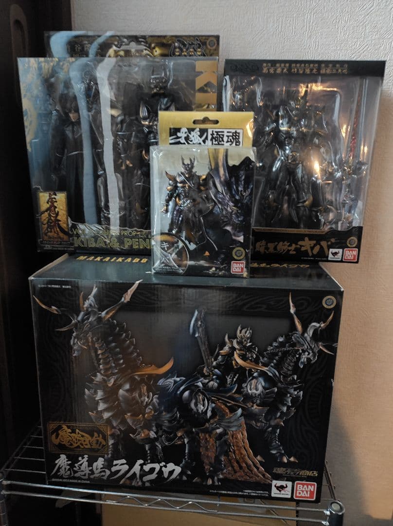 暗黒騎士呀＆ライゴウセット　最強の魔戒騎士