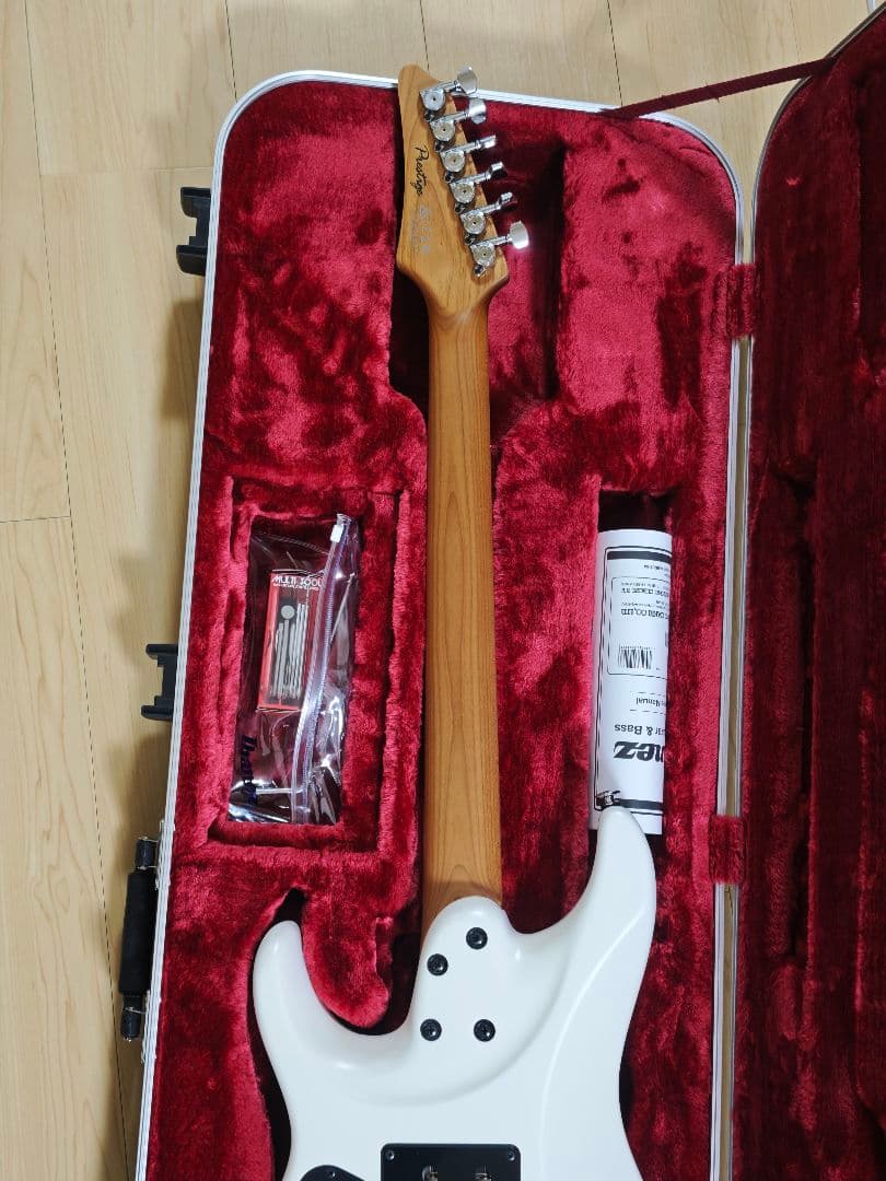 【美品】Ibanez az2402 エレキギター ホワイト （鬼武者）