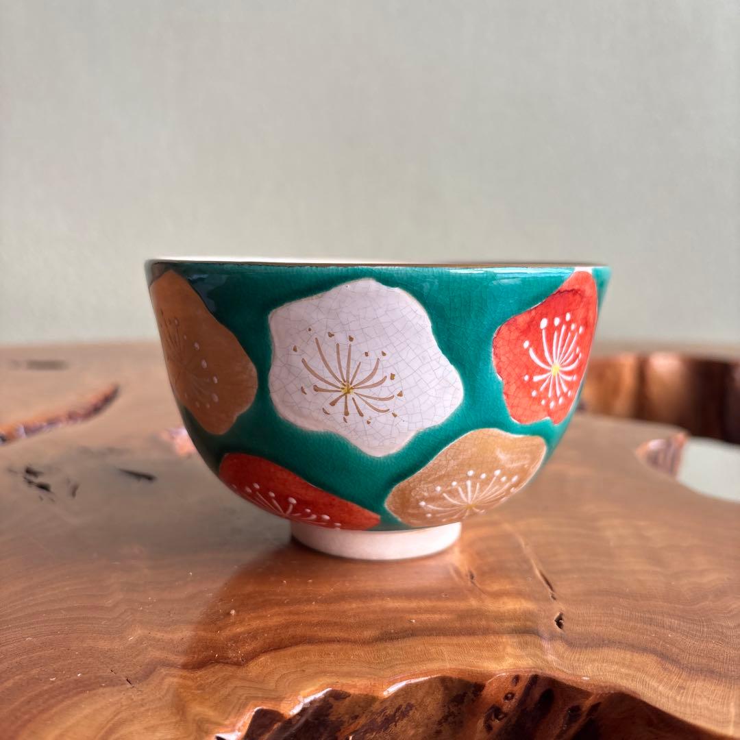 京焼 高台寺窯 色絵梅文 抹茶碗 茶道具 桐箱 （10m）
