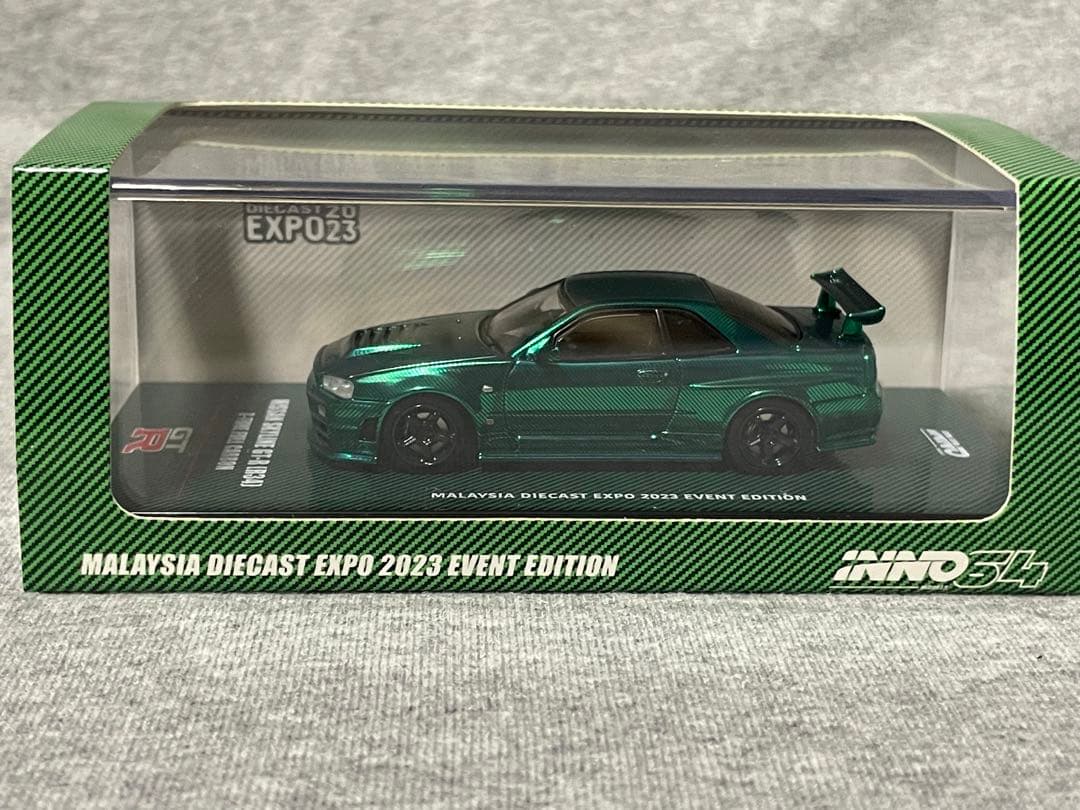 イノモデル 1/64 R34 Z-Tune グリーンカーボン MDX チェイス