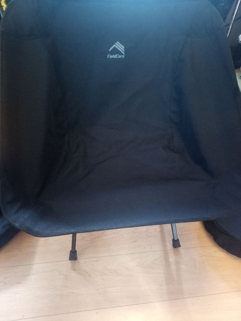 ソロキャンプにオススメ　4点セットです　テントにチェア、テーブル等