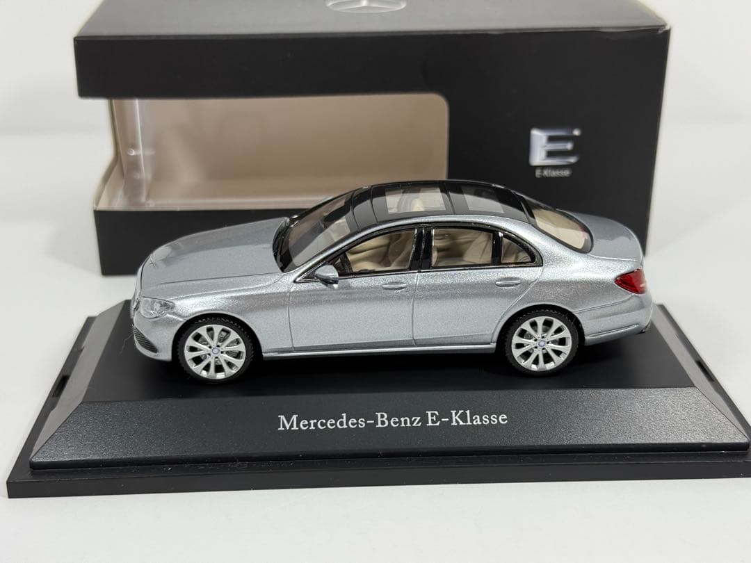 中古品 1/43 メルセデス ベンツ W213 Eクラス シルバー