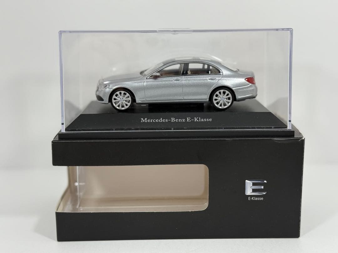 中古品 1/43 メルセデス ベンツ W213 Eクラス シルバー