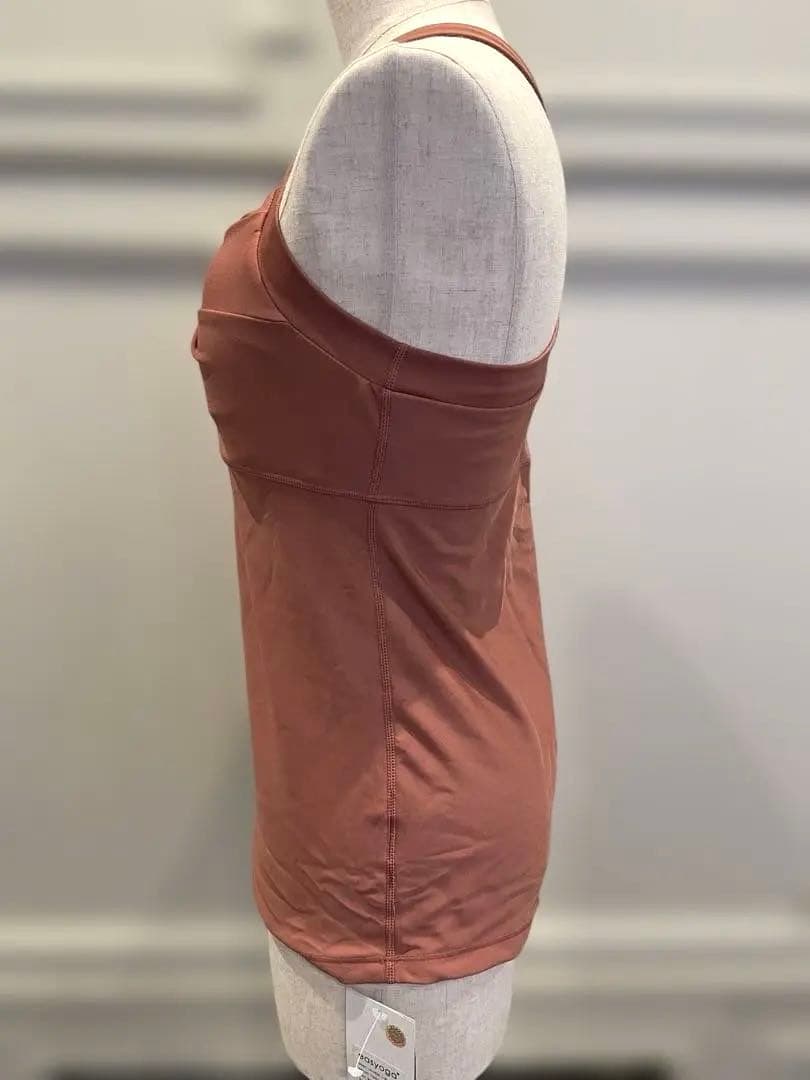 ☆新品未使用品 商品タグ付 ヨガブランド　easyoga ブラトップス