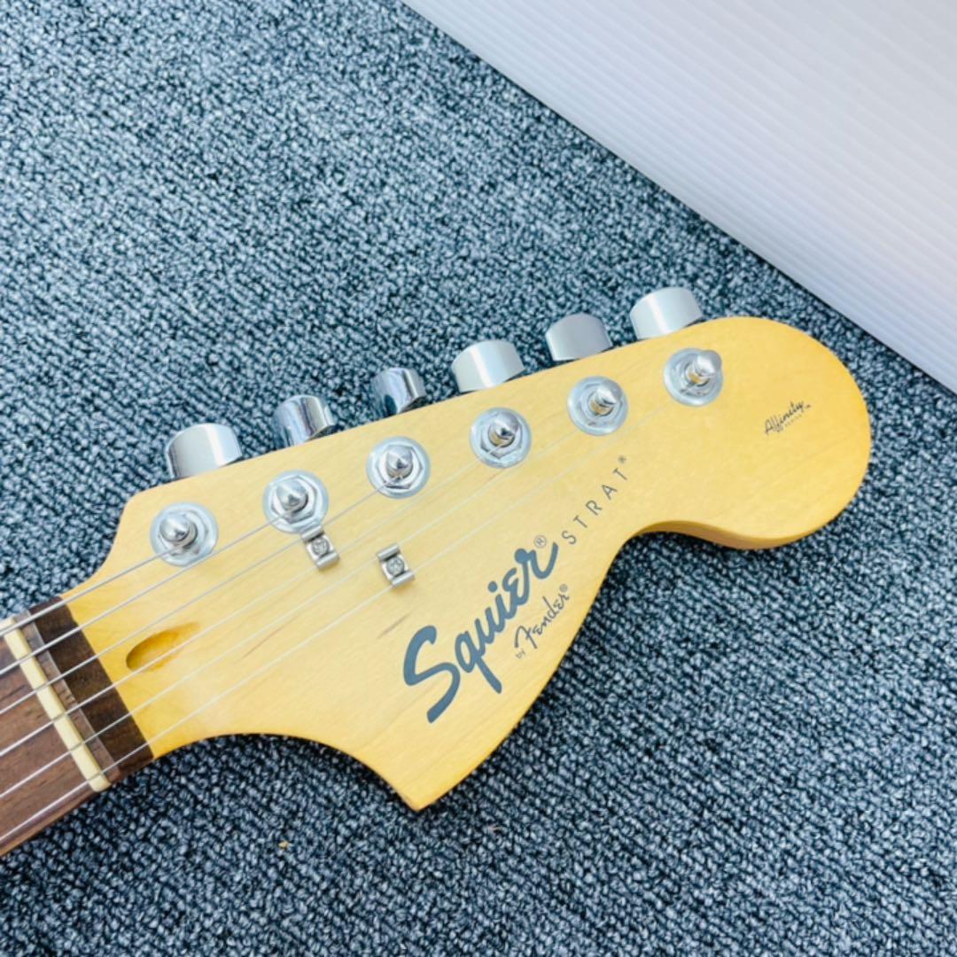 SQUIER FENDER エレキギター　コラボ　ストラトキャスター