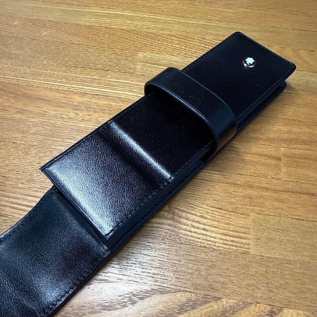 Montblanc 黒いレザー筆箱　ペンケース