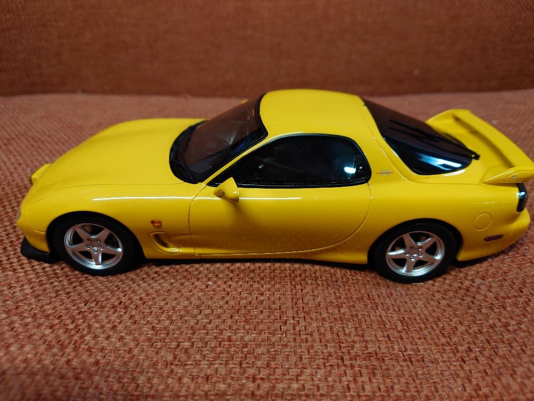 1/18　otto（京商）RX-7　FD