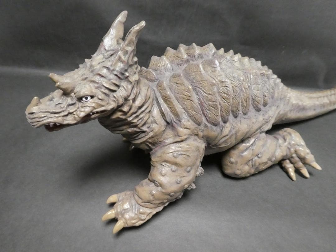 ビリケン商会　パゴス　塗装済み完成品