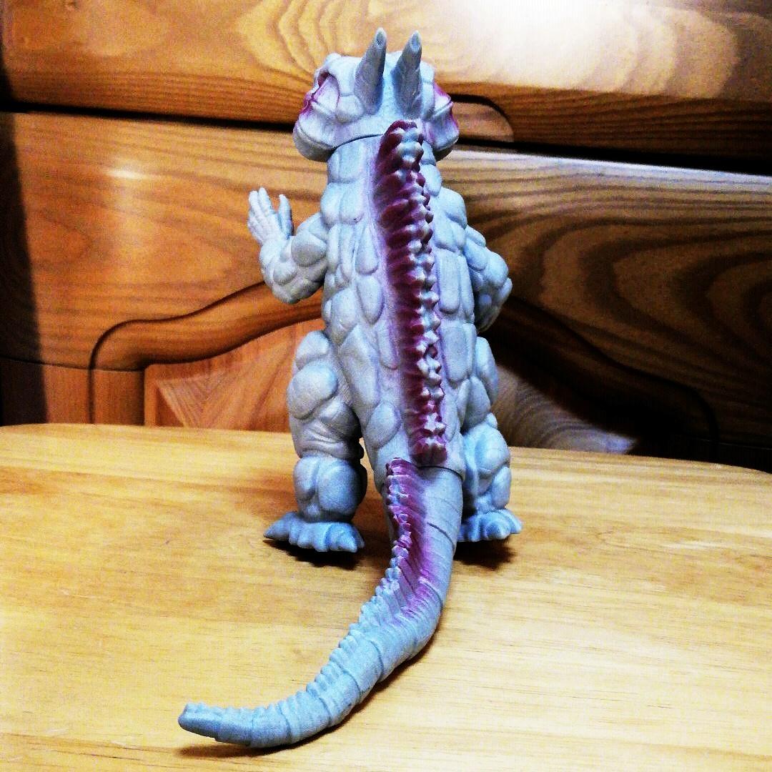 ウルトラマン 怪獣 シルバゴン ソフビ(ソフトビニール)