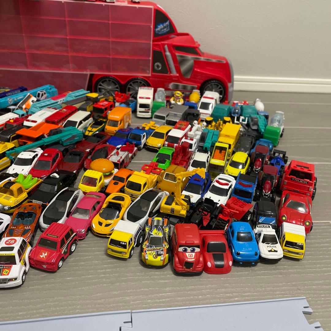 トミカ ミニカー まとめ売り 約200台以上　高速道路　消防署　キャラクター