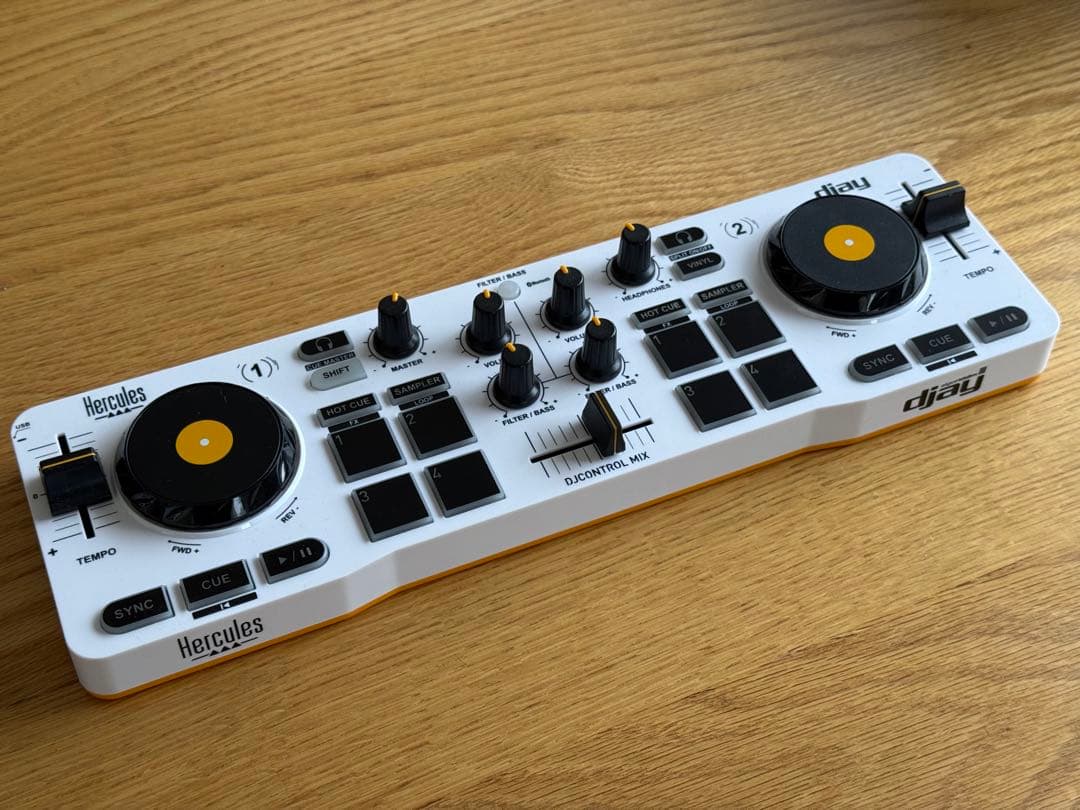 Hercules DJControl Mix-djay/AppleMusic対応