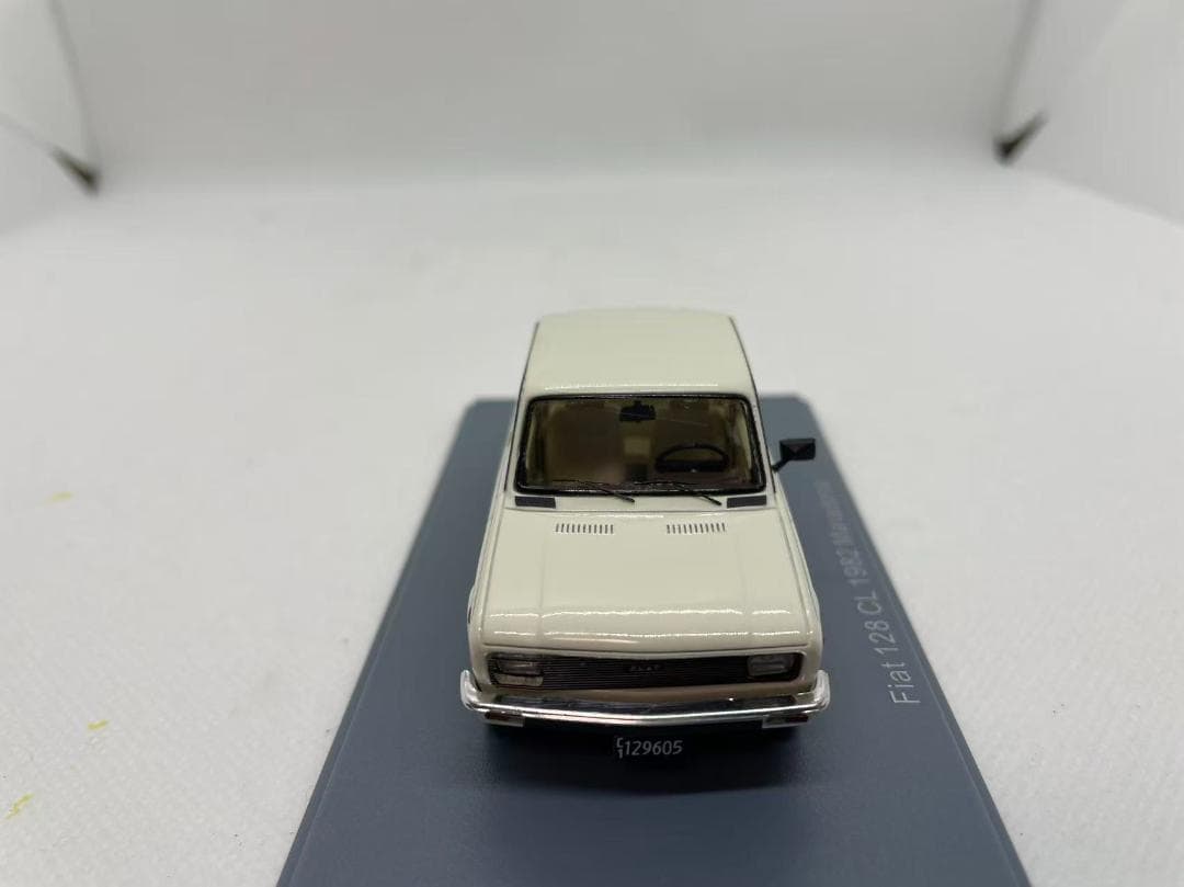 405-448 NEO 1/43 フィアット 128 CL 1982