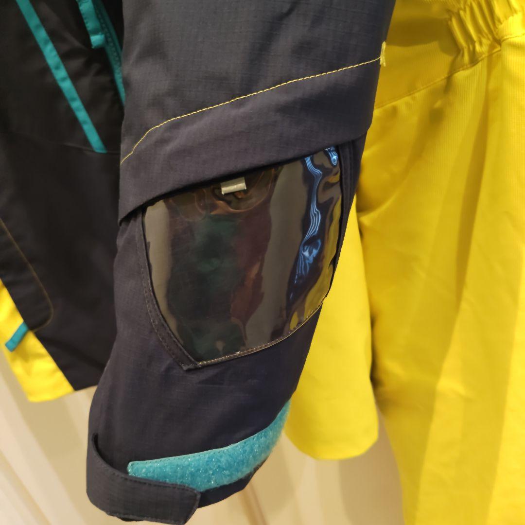 中古　DESCENTE スキーウェア 上下セット 160