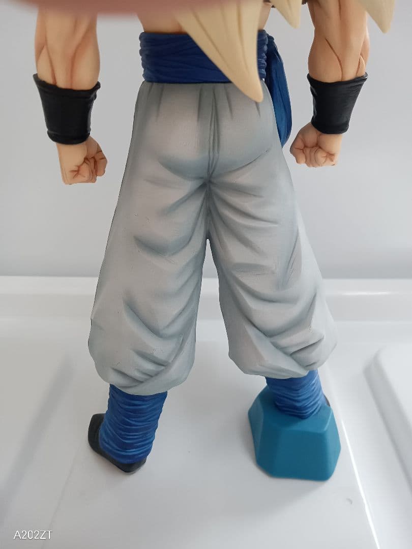 ドラゴンボール　スーパーサイヤ人３ゴジータ　リペイント　フィギュア