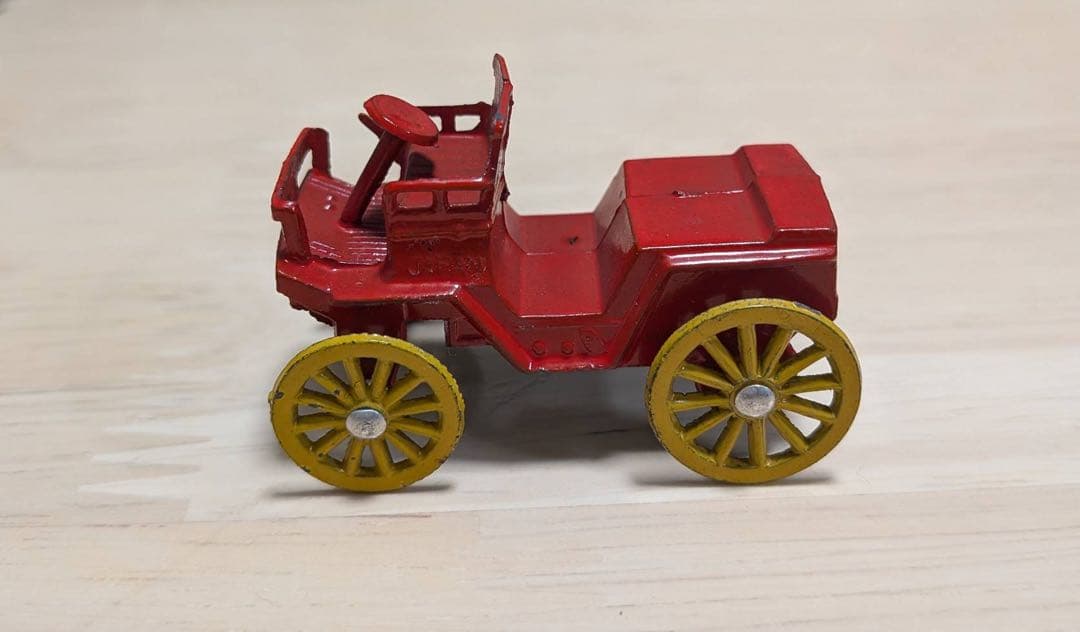 昭和レトロ！ ミニチュア　クラシックカー風ミニカー4台セット
