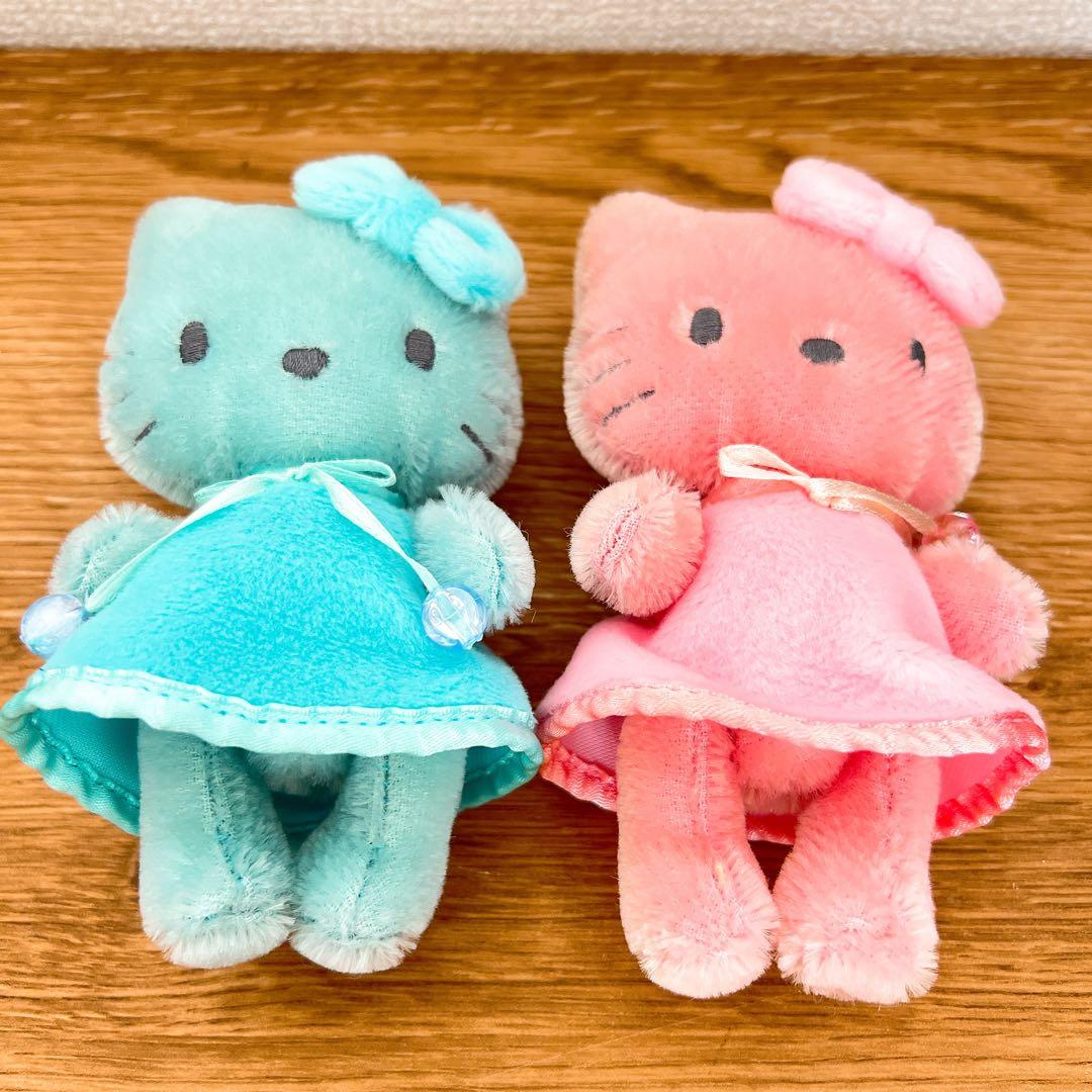 Sanrio ハローキティ　vivitix モヘアドール　ピンク　ブルー