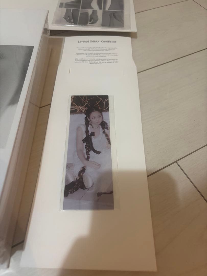 JENNIE ジェニ Photobook popupフォトブック j2nni5