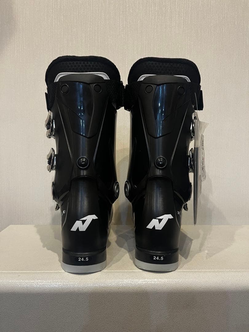 新品　ノルディカ(NORDICA) スキーブーツ 24.5cm バックルブーツ