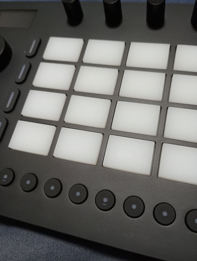 DJ機材 Ableton Move