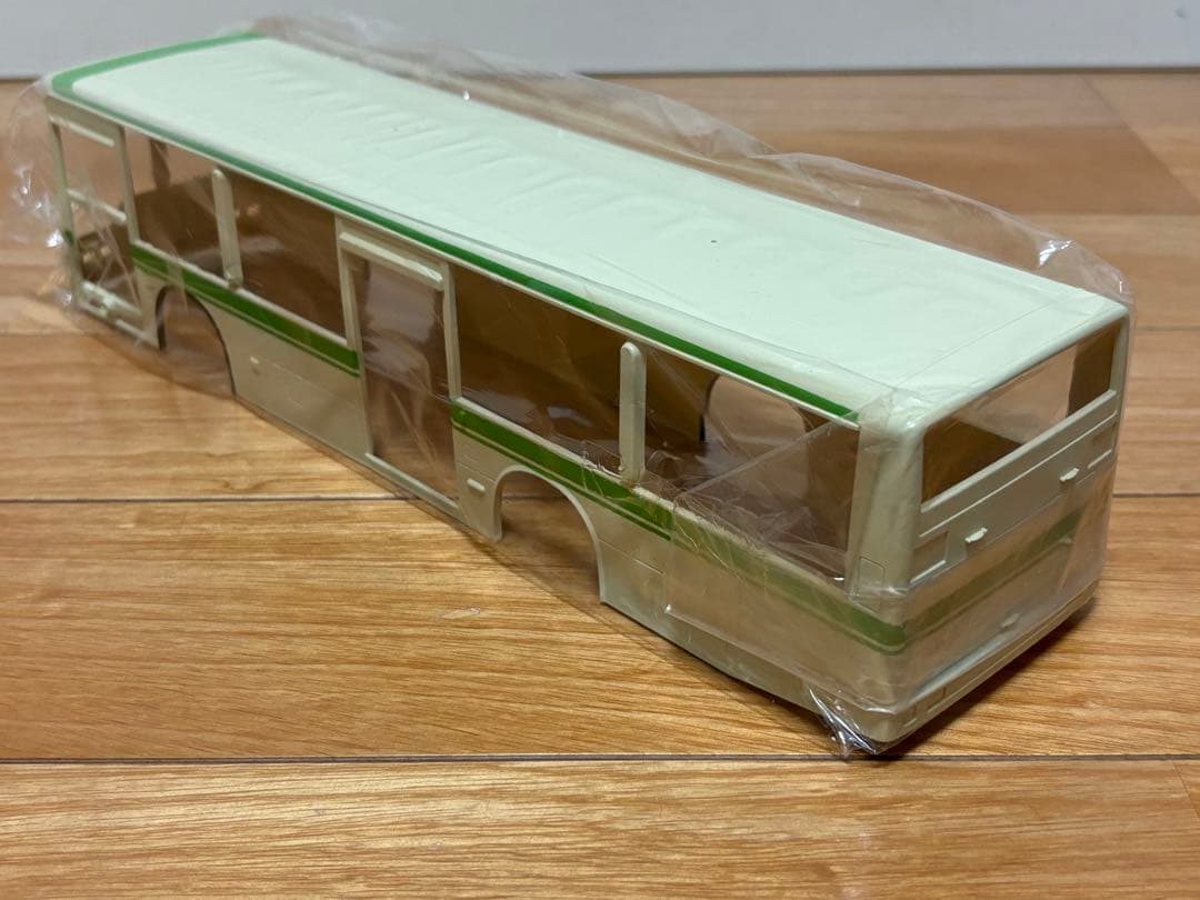 アオシマ 1/32 大阪市営バス 路線バス 三菱ふそうエアロスター ボディ塗装済