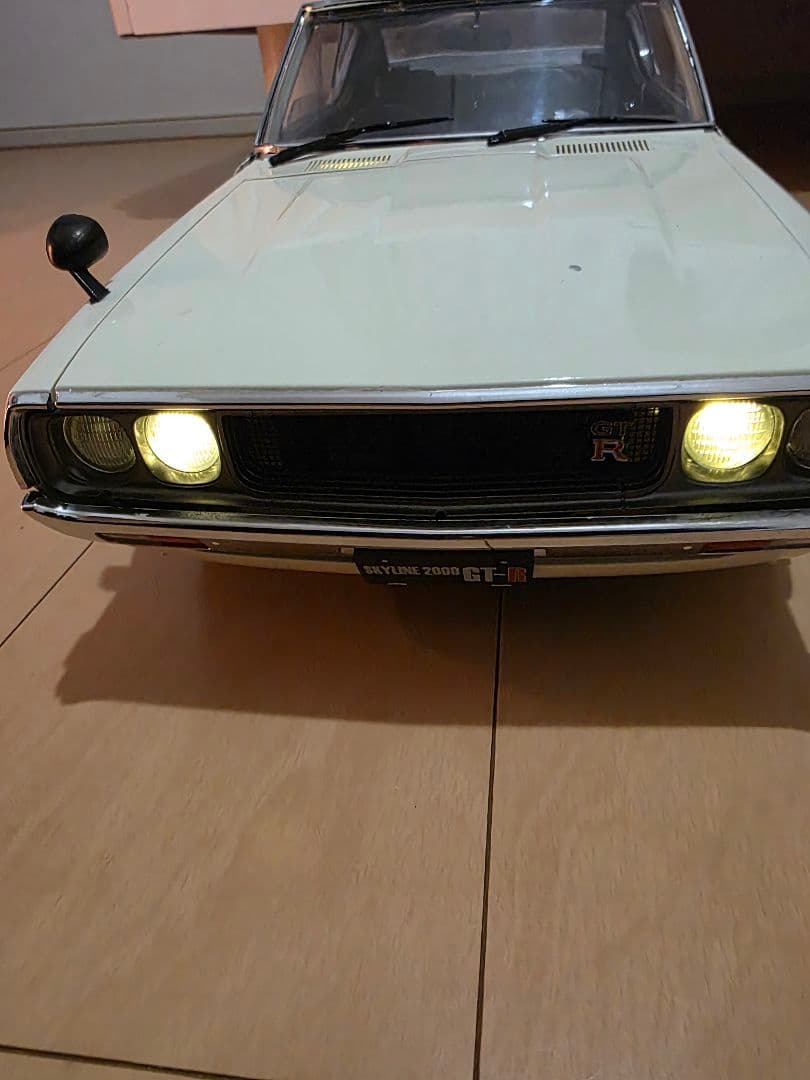 ディアゴステーニ1/8スカイライン2000 GT-R