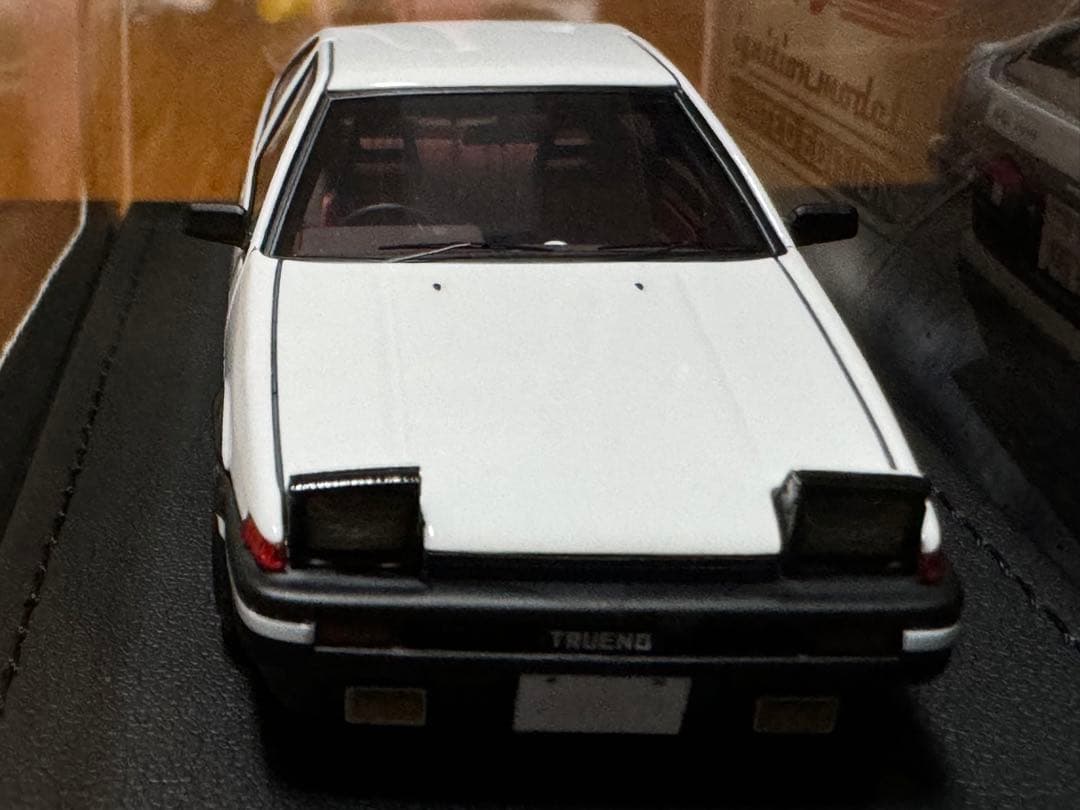 イグニッションモデル 1/43 頭文字D トヨタ スプリンター トレノ AE86