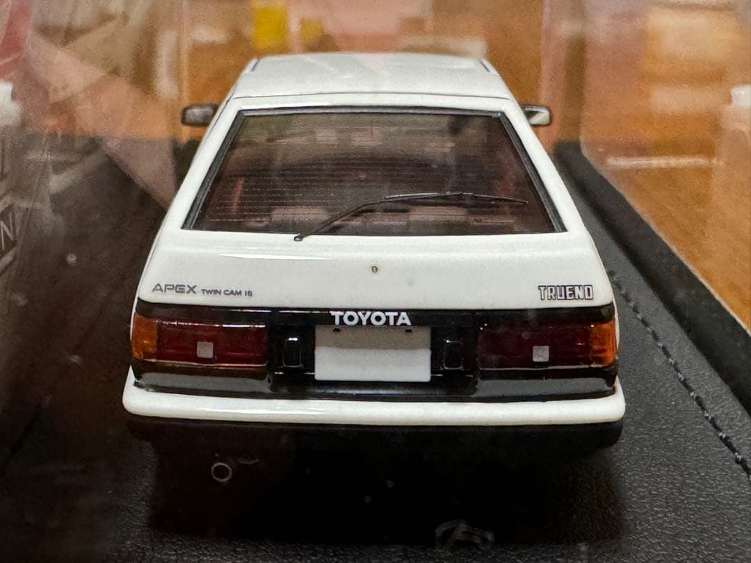 イグニッションモデル 1/43 頭文字D トヨタ スプリンター トレノ AE86