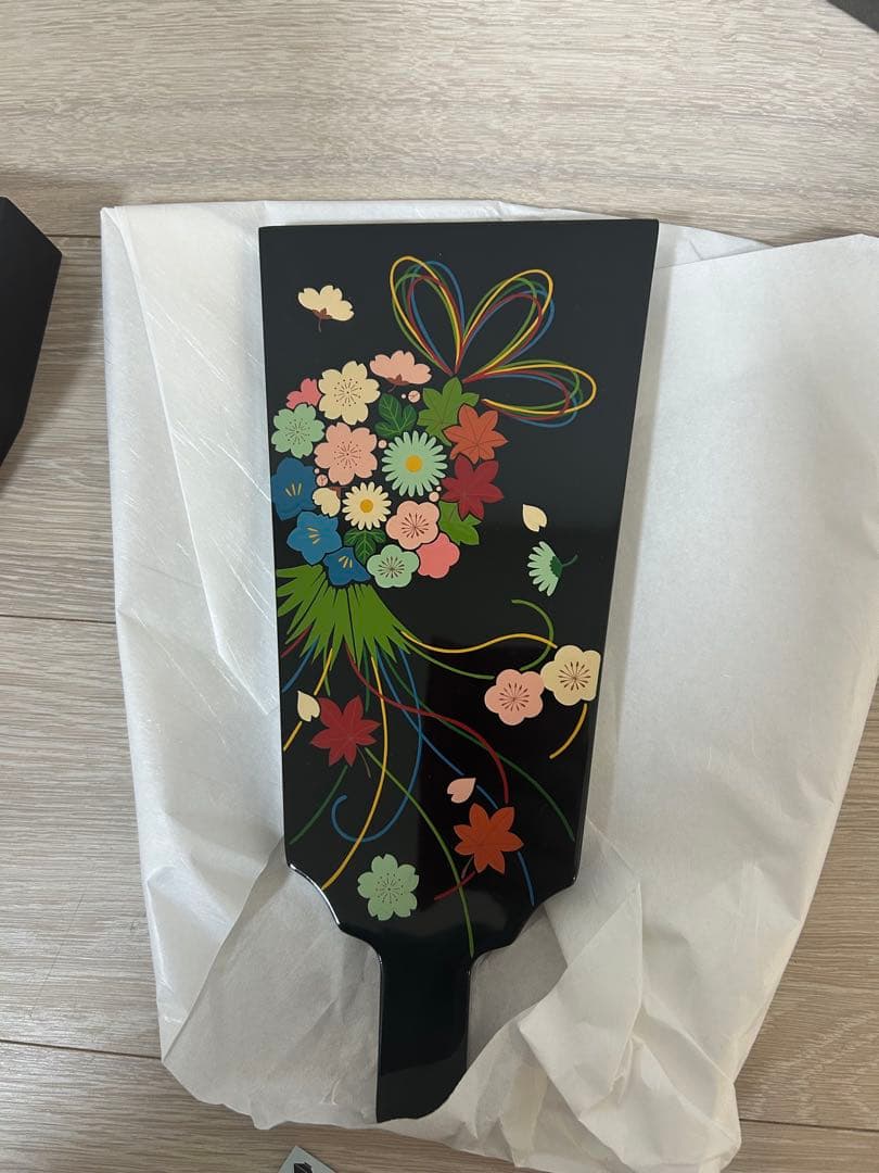 【宮内庁御用達　漆器 山田平安堂】 羽子板（専用台座付き）　花久寿玉