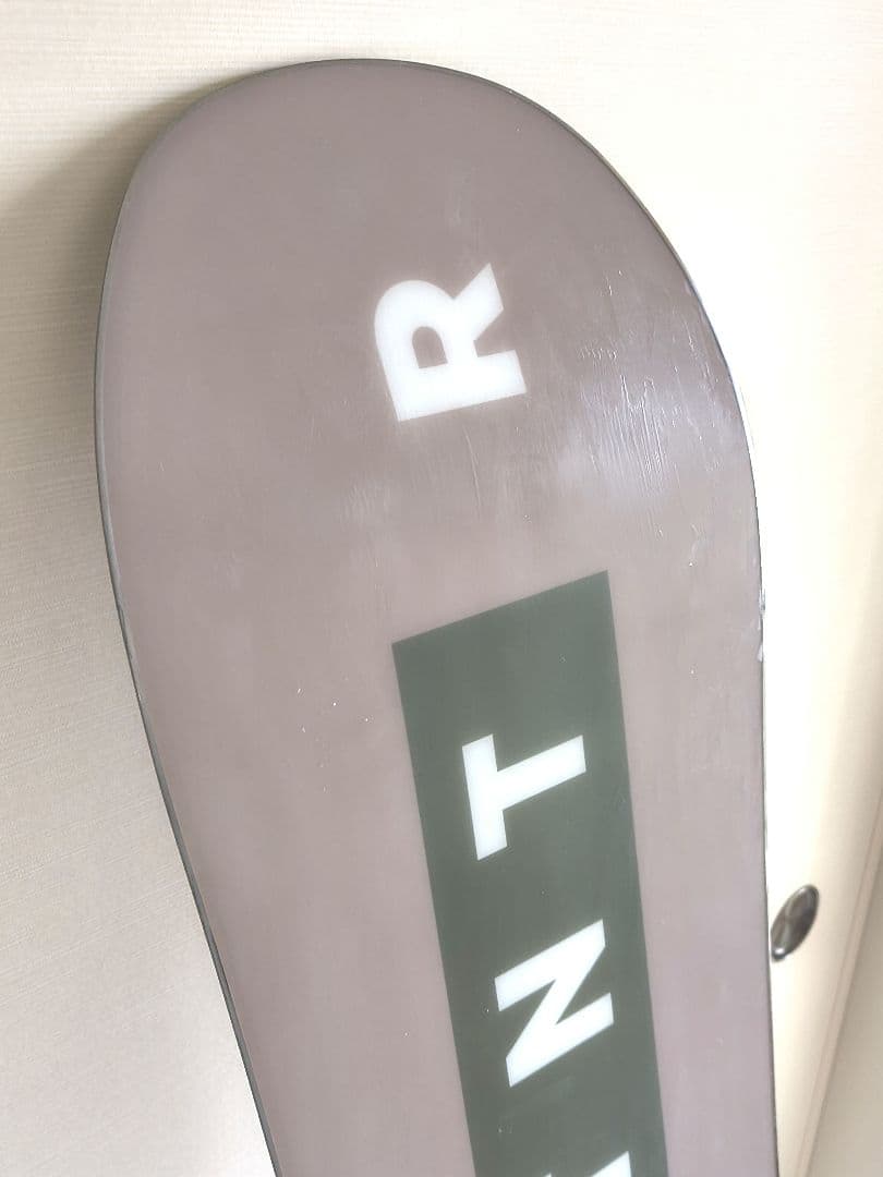 FNTC TNT R 24-25 143cm ベージュ　グラトリ　スノボ