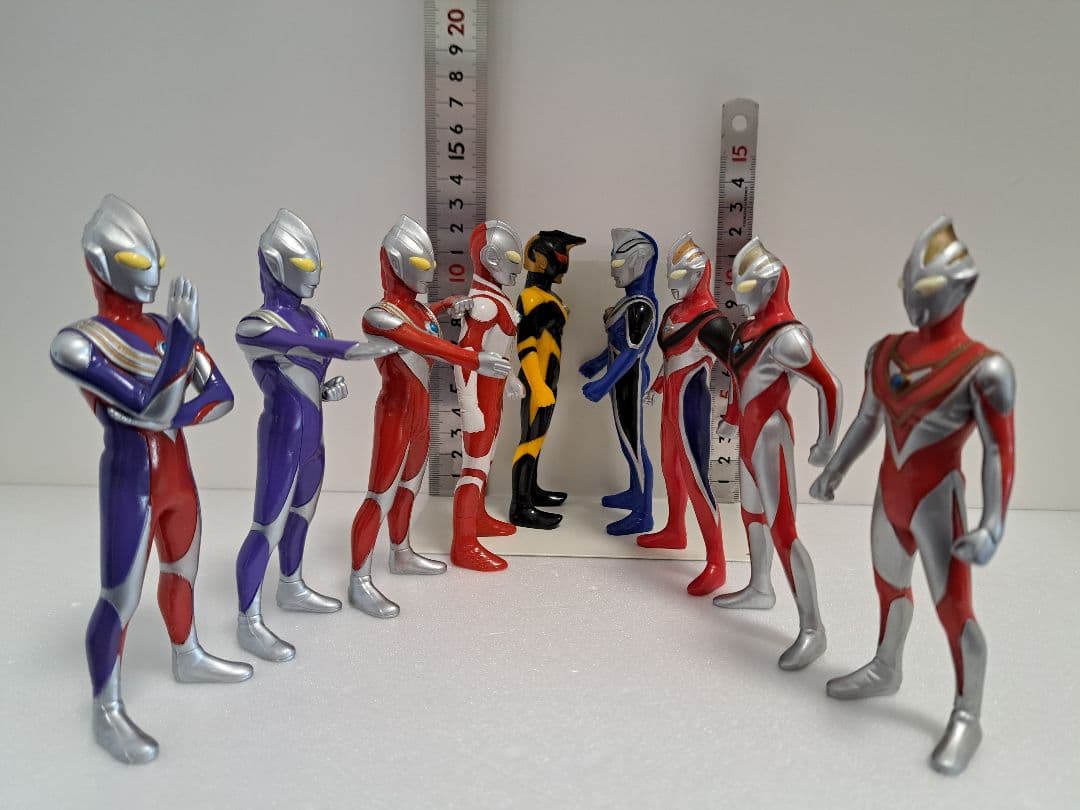 バンダイ「ベストウルトラマン」シリーズ塩ビフィギュア35体