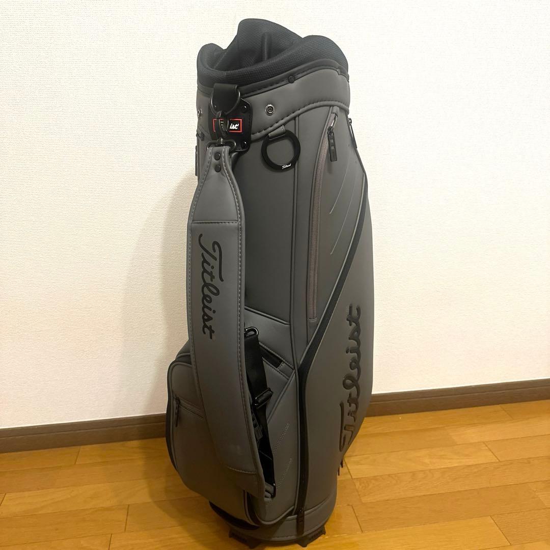 Titleist グレー キャディバッグ