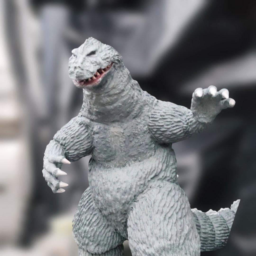 イノウエアーツＮATOキンゴジ。組み立て塗装済。ジオラマ付き！