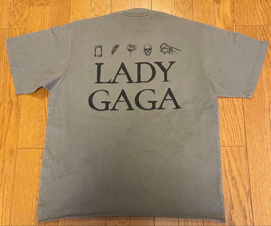 ★新品・未使用★レディーガガ　MAYHEM BALL 2026ツアーTシャツ M