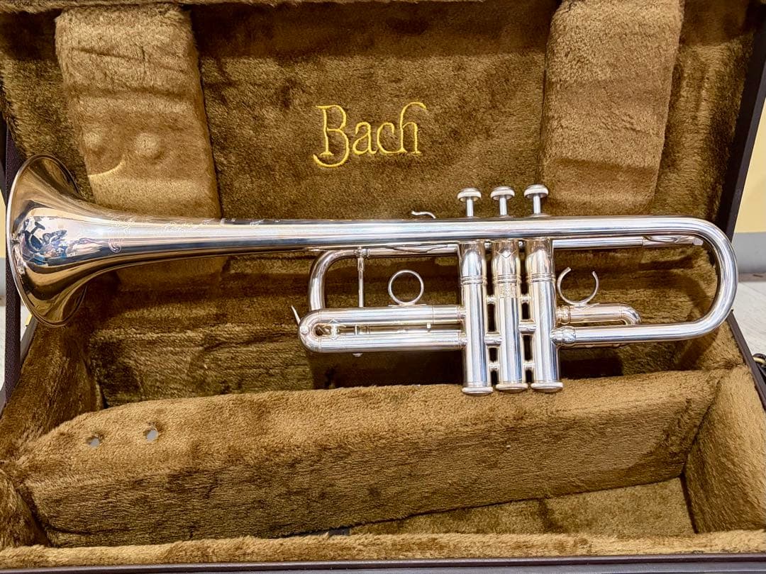 Bach純正ケース＆トリムキット付き アルティザン C管 トランペット