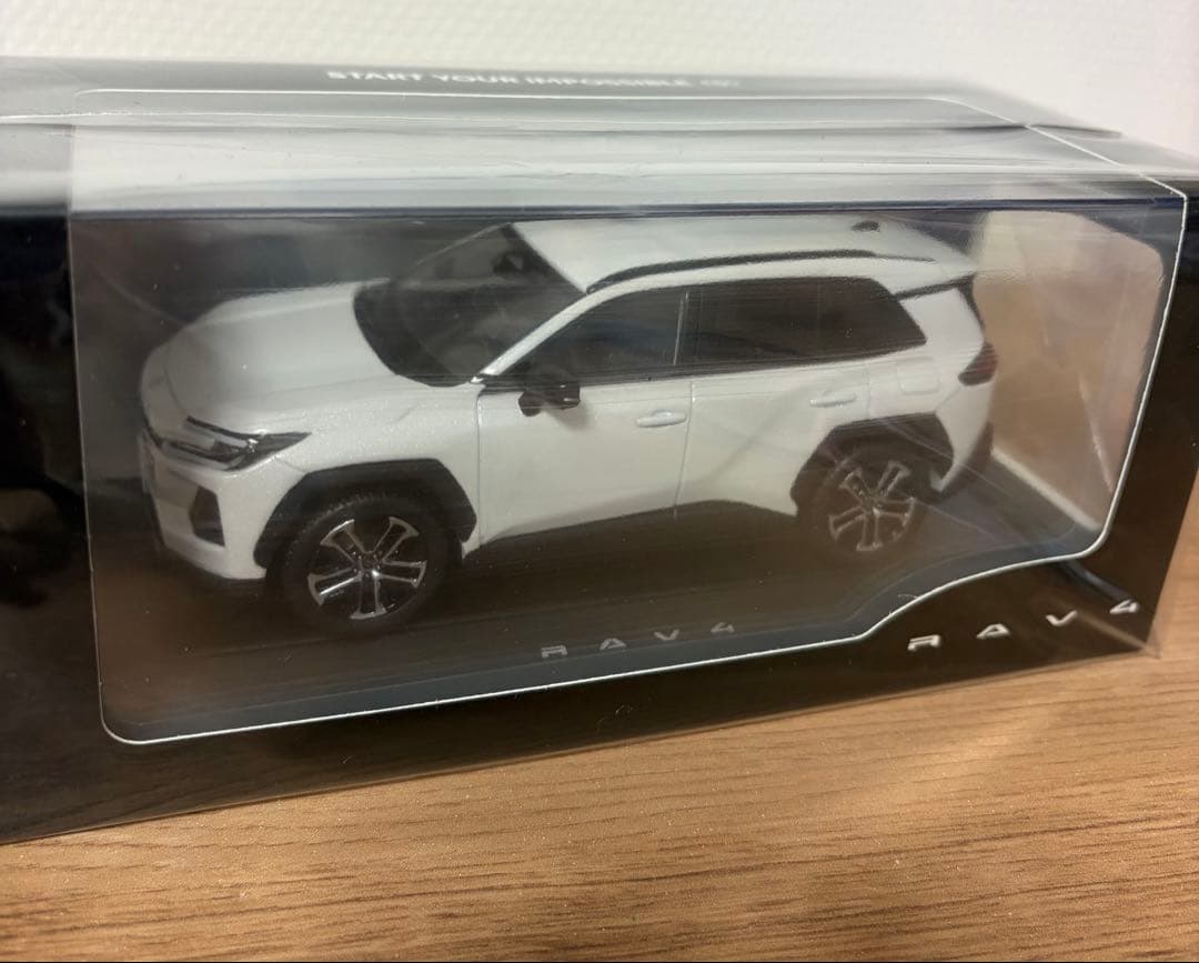 TOYOTA 新型RAV4 9色セット