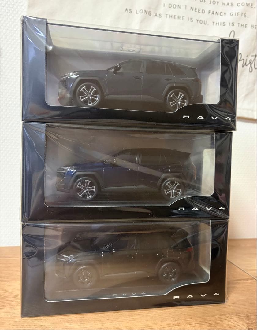 TOYOTA 新型RAV4 9色セット