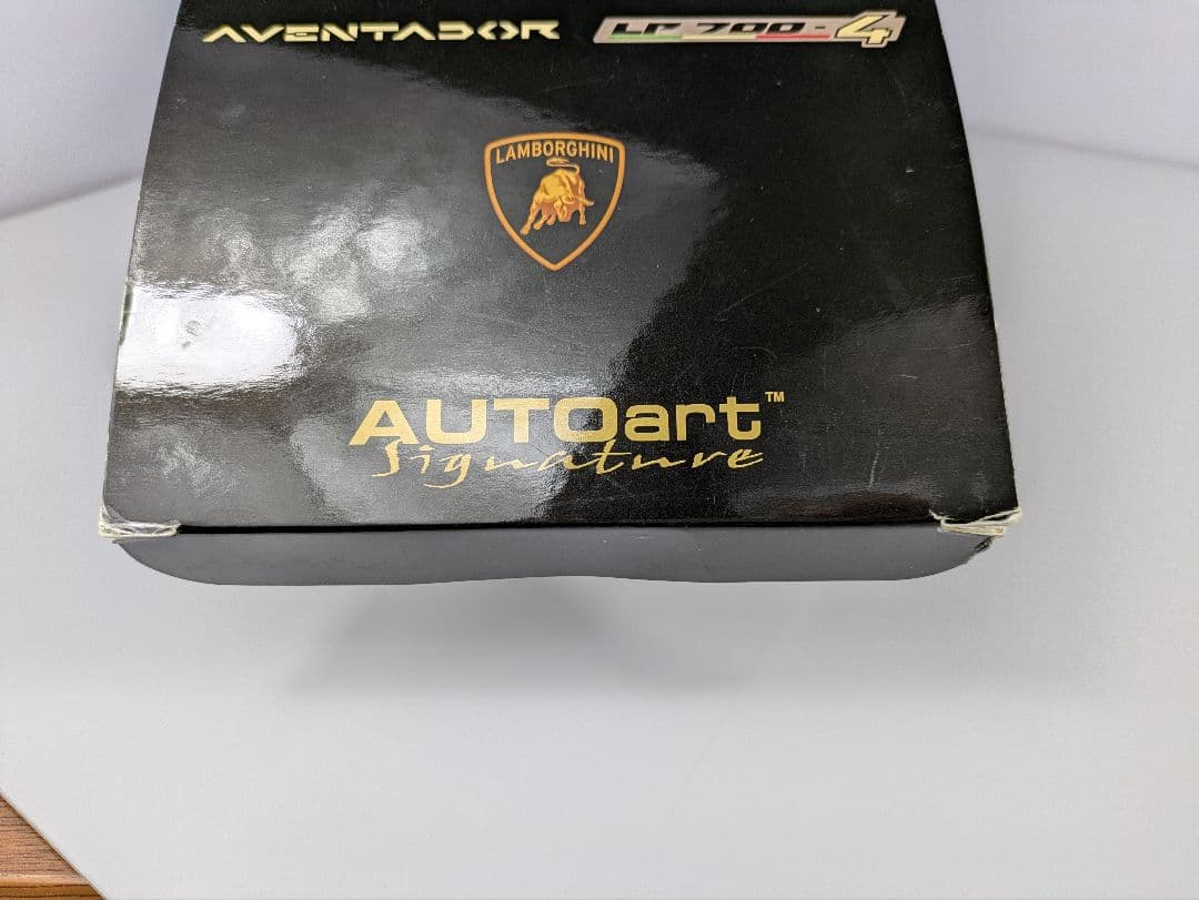 1/18 ミニカー オートアート ランボルギーニ アヴェンタドール LP700
