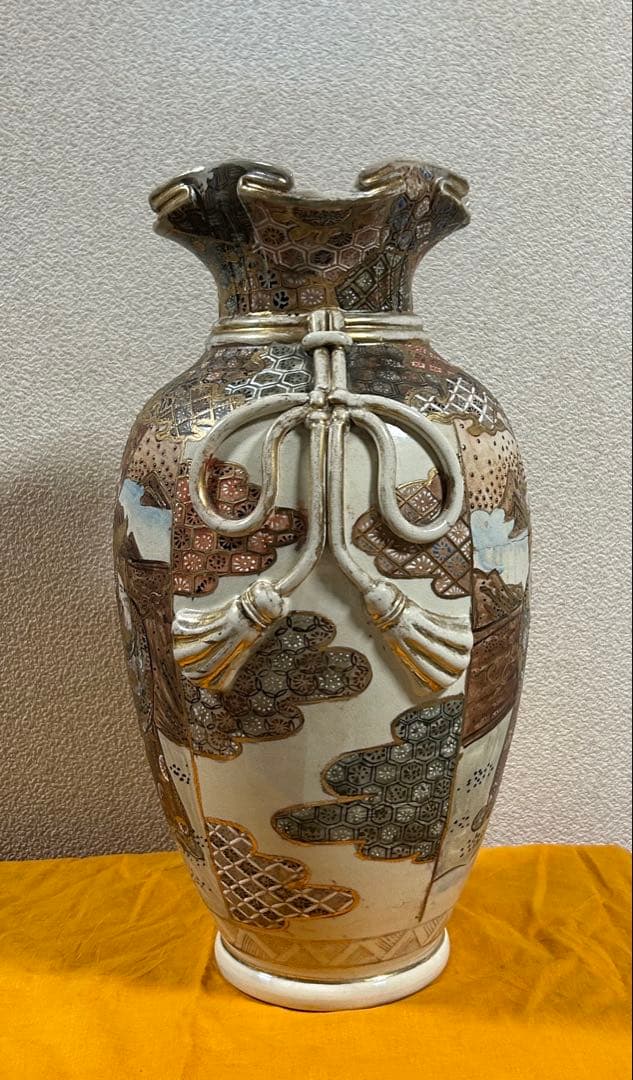 幕末　薩摩焼　金彩人物紋大瓶　共箱　送料込み250108