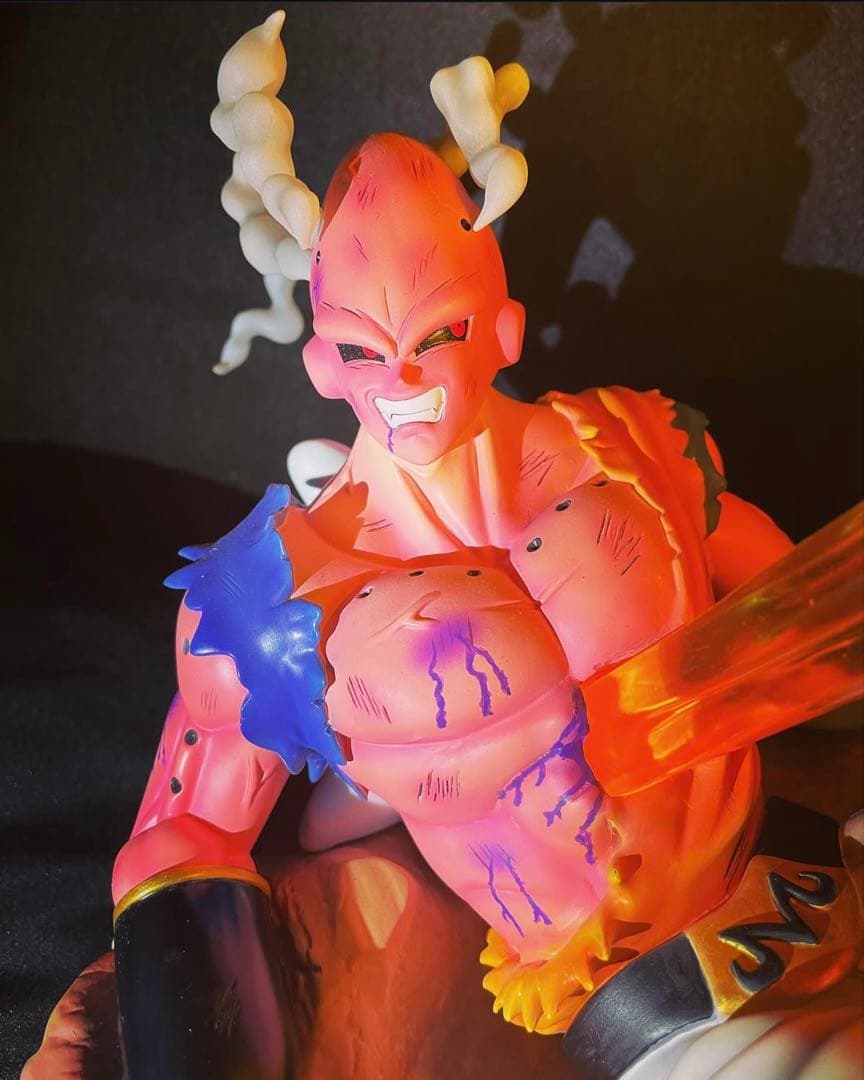 F4 スタジオ　ドラゴンボール　フィギュア　ベジット　vs 魔人ブウ　ガレキ