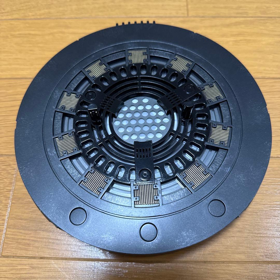 ホットトイズ　DIECAST アイアンマン マーク7 オープンアーマー専用台座