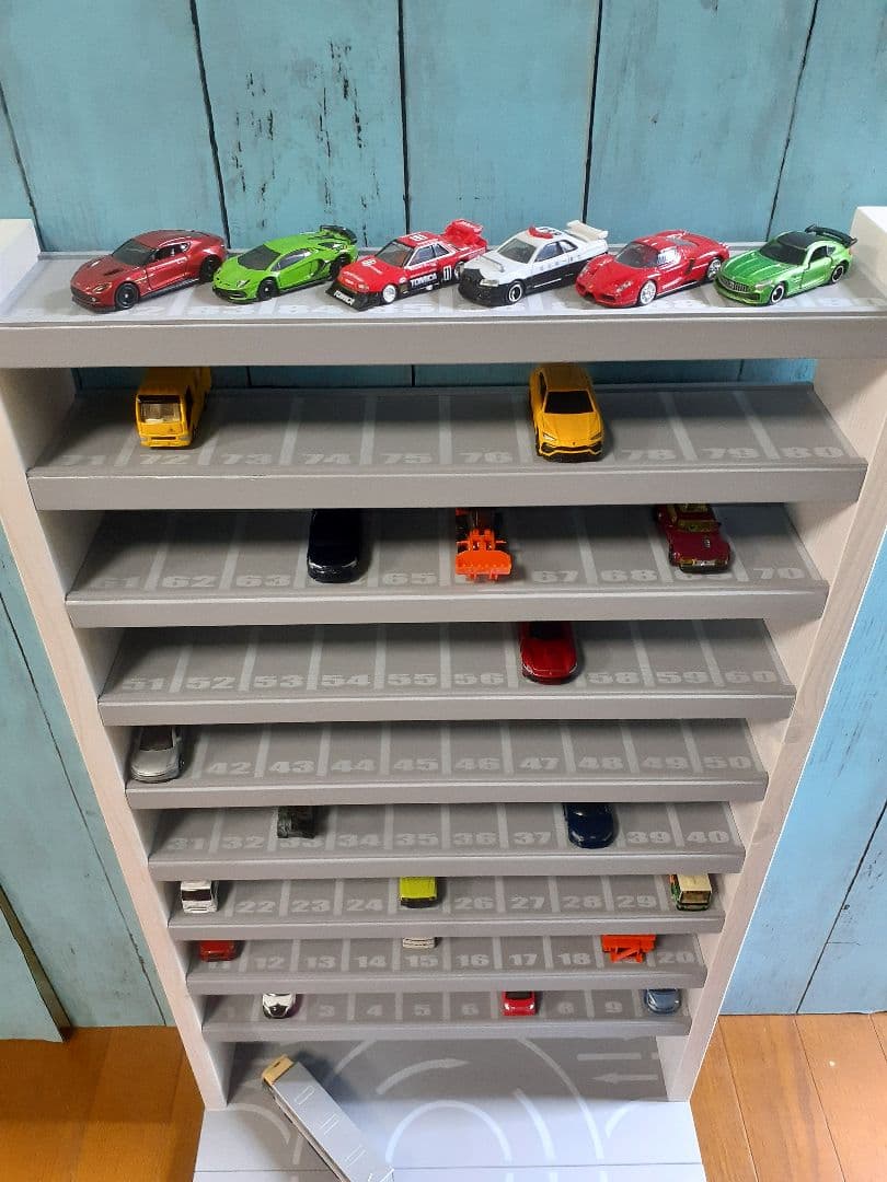 Nok11段100台トミカ収納棚ロータリー交差点付ミニカーホットウィール