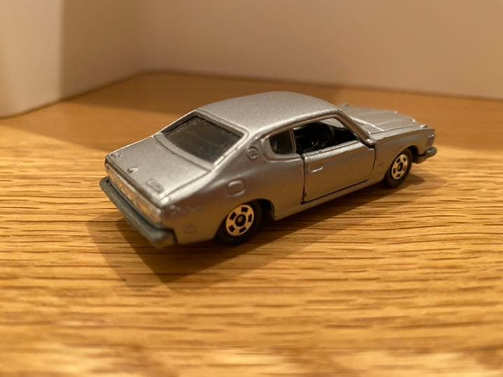 超希少/トミカ /日産/ブルーバード/2000GT-X/イケダ別注
