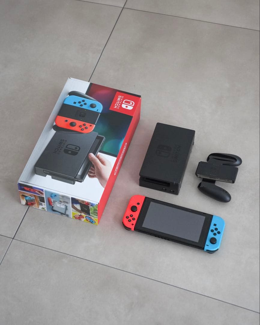 Nintendo Switch本体